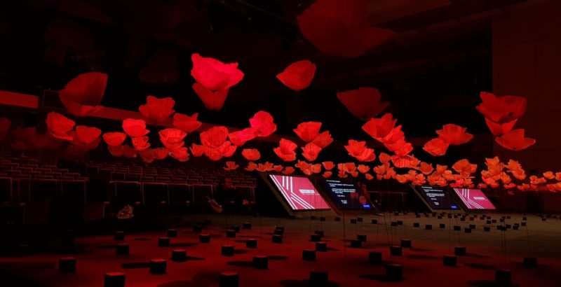 william-amor-coquelicot-plastique-upcycling-flowerbykenzo-avril19-2-min