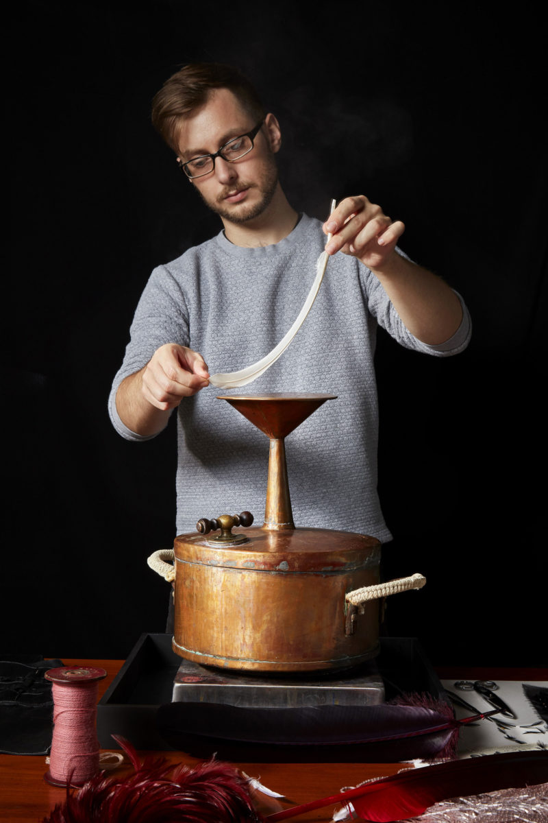 JULIEN_VERMEULEN_ATELIER_02_060 Caracteresparis_Blog_Julienvermeulen_plume_danssonatelier